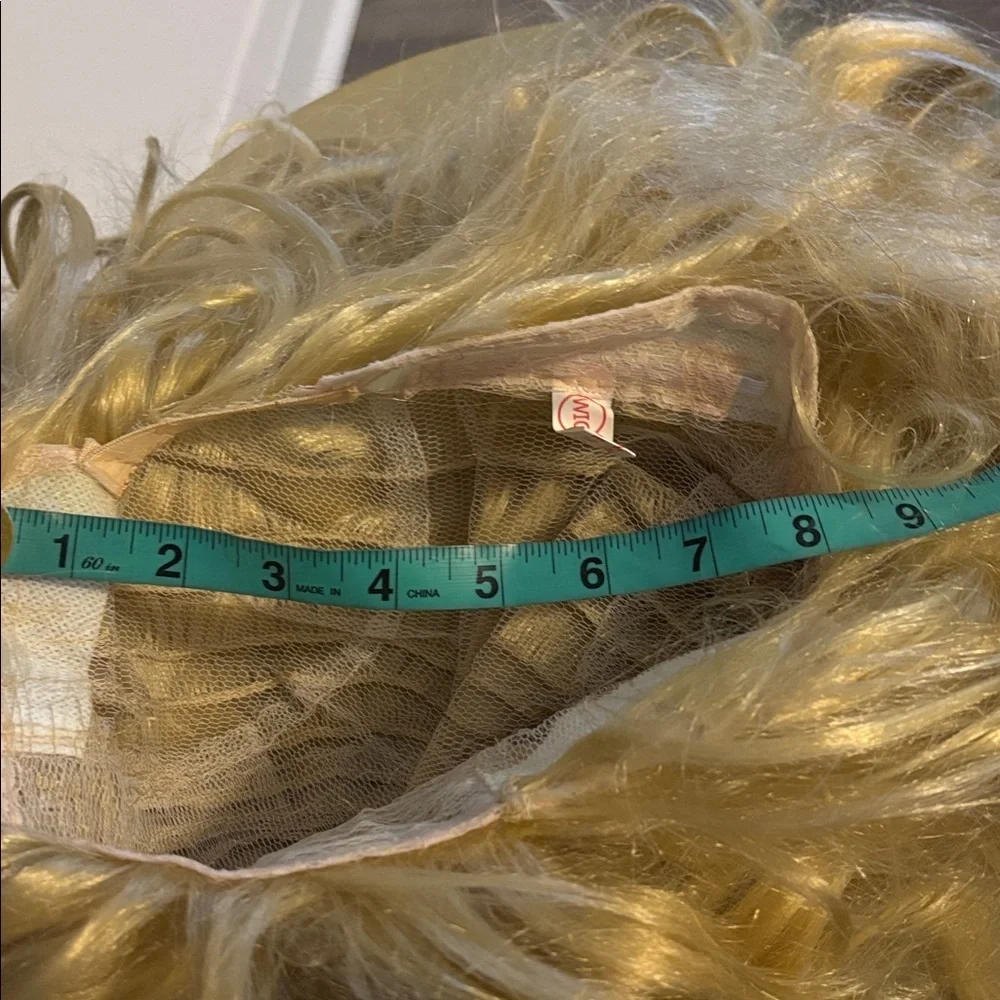Blonde Barbie curly hair wig - Picture 12 of 14